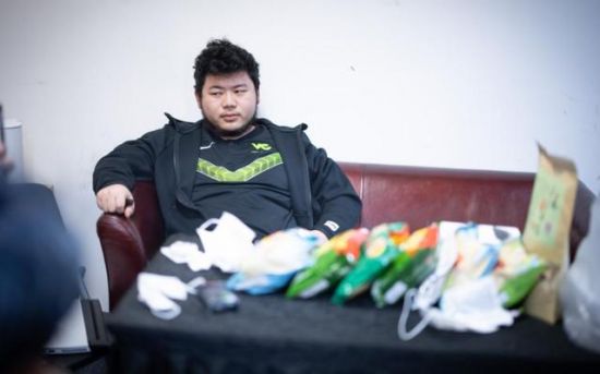 LPL最佳阵容揭晓 Knight历史第一 TES成最大赢家